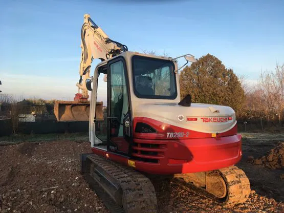 Escavatore Takeuchi TB290-2