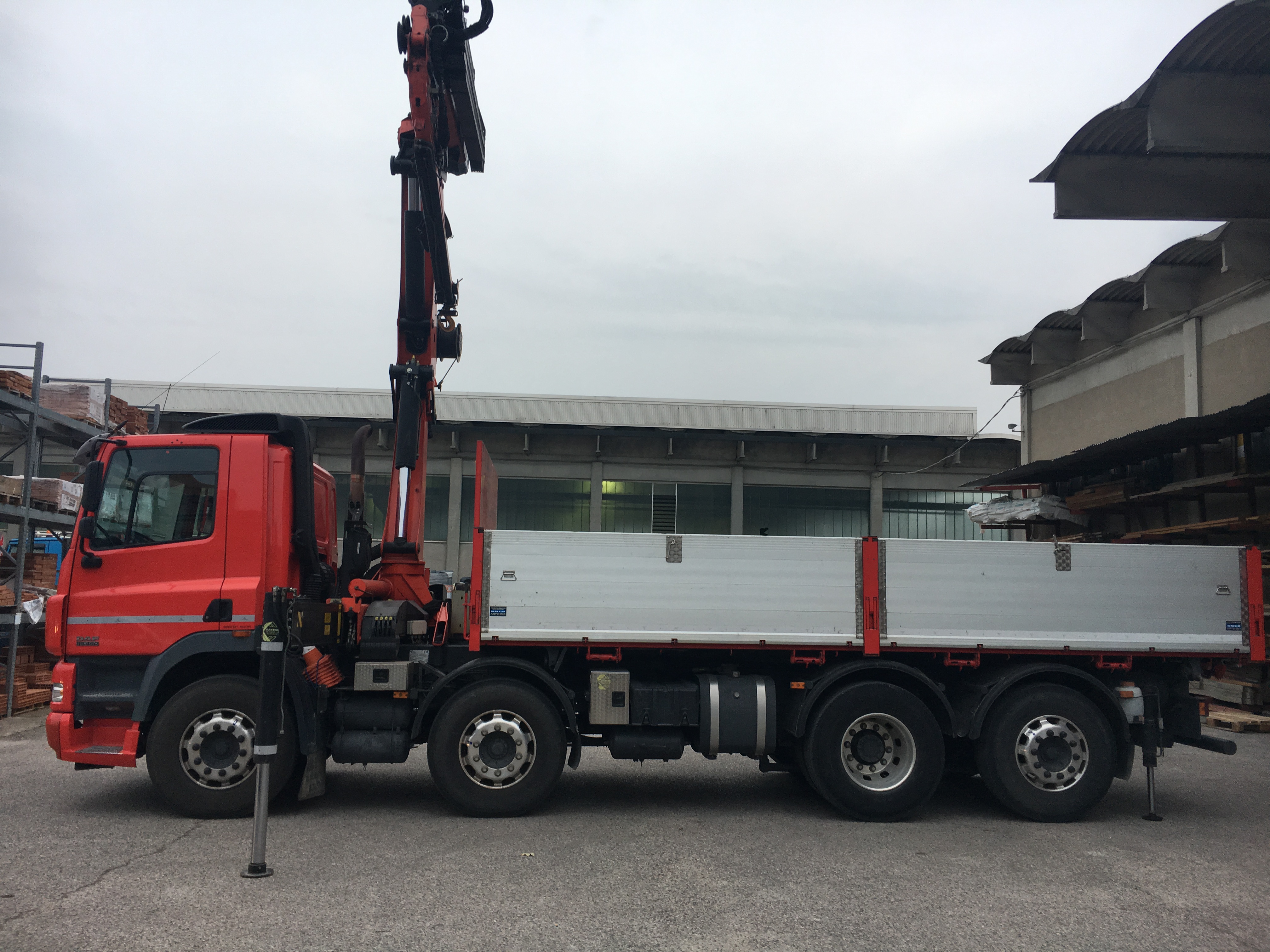 DAF 4 Assi CF 85.480 con Grù Palfinger PK2002
