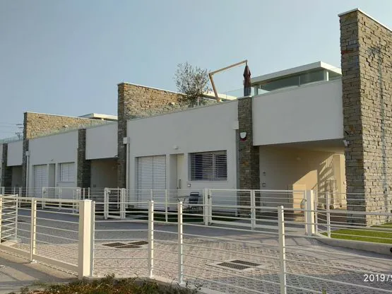 Vista esterna villetta a Dolci